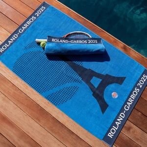 Roland Garros 2025 Official Player Towel - Carré Blanc Blue Eiffel Tower